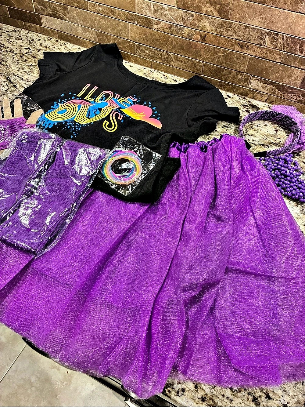 Sincere Party Women's 80s. and Earrings in Purple Size Small